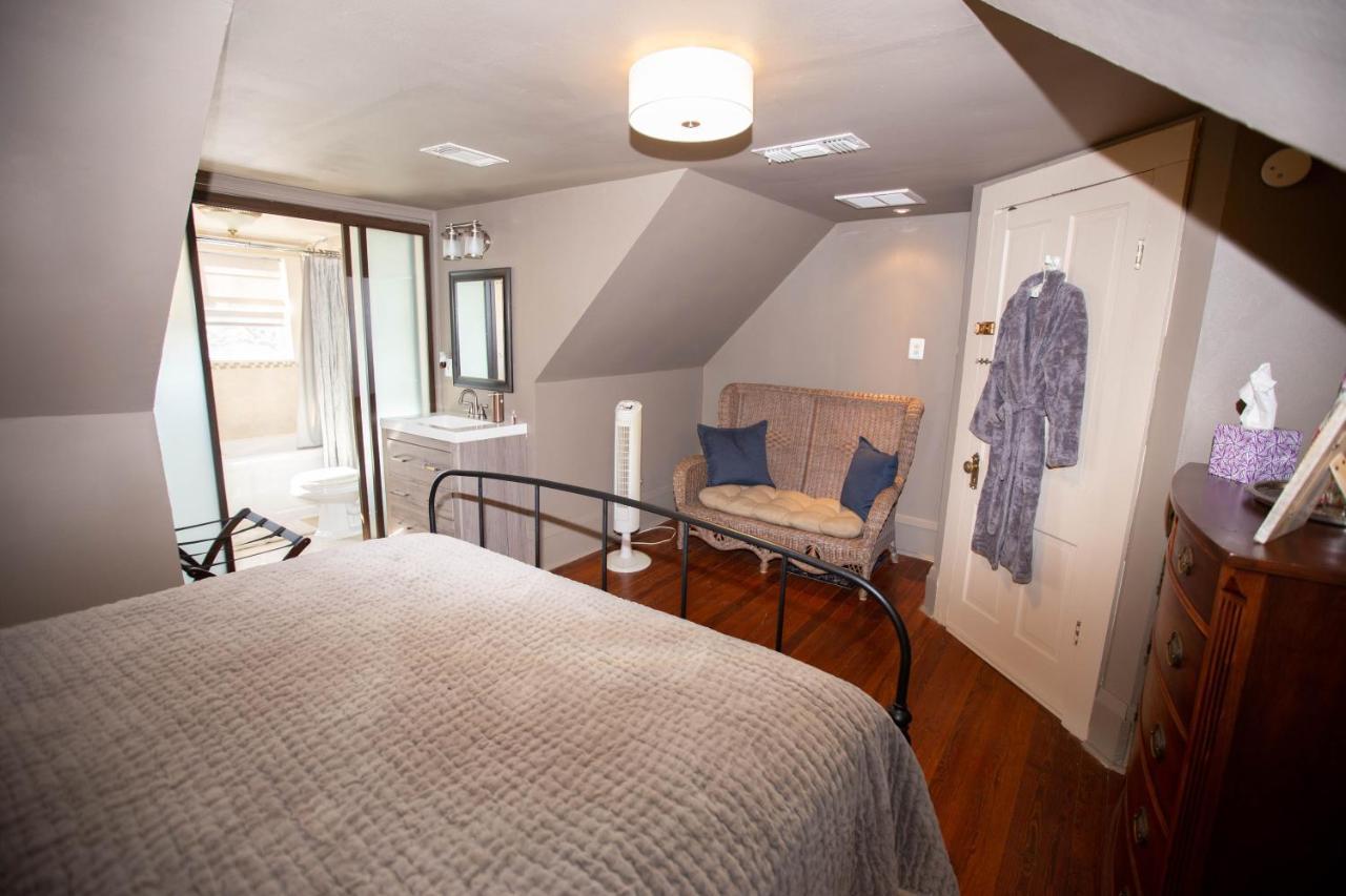 Blue Heron Bed And Breakfast On Lake Granbury Exteriér fotografie